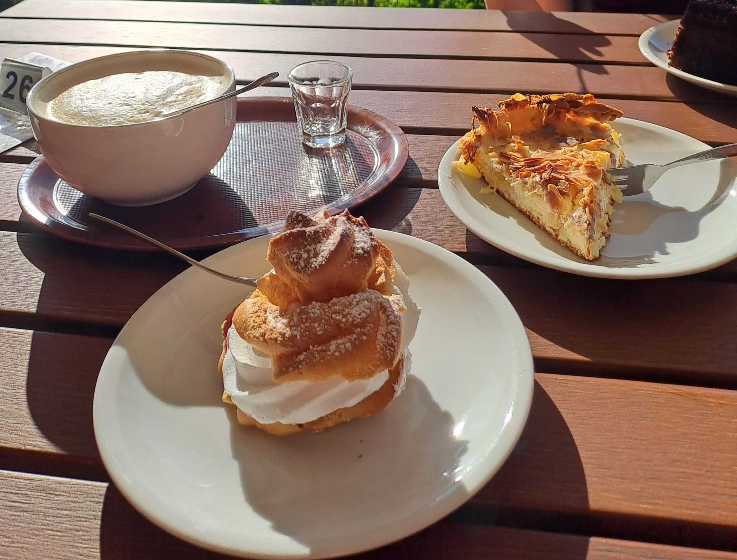 Haus am Seeufer Kaffee und Kuchen in Rheinsberg